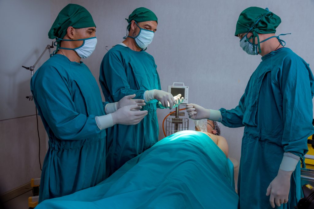 kalp kapak ameliyatları