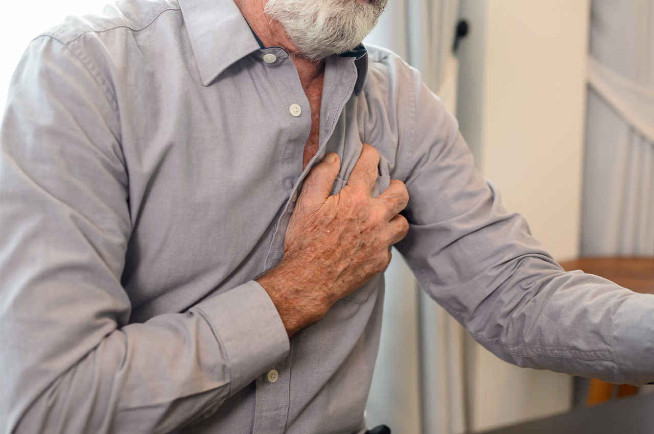 Kalp hastası bir kişinin doktor kontrolünde güvenli egzersiz yapması